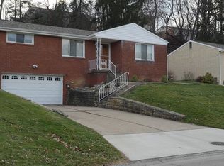 255 Gates Dr, Homestead, PA