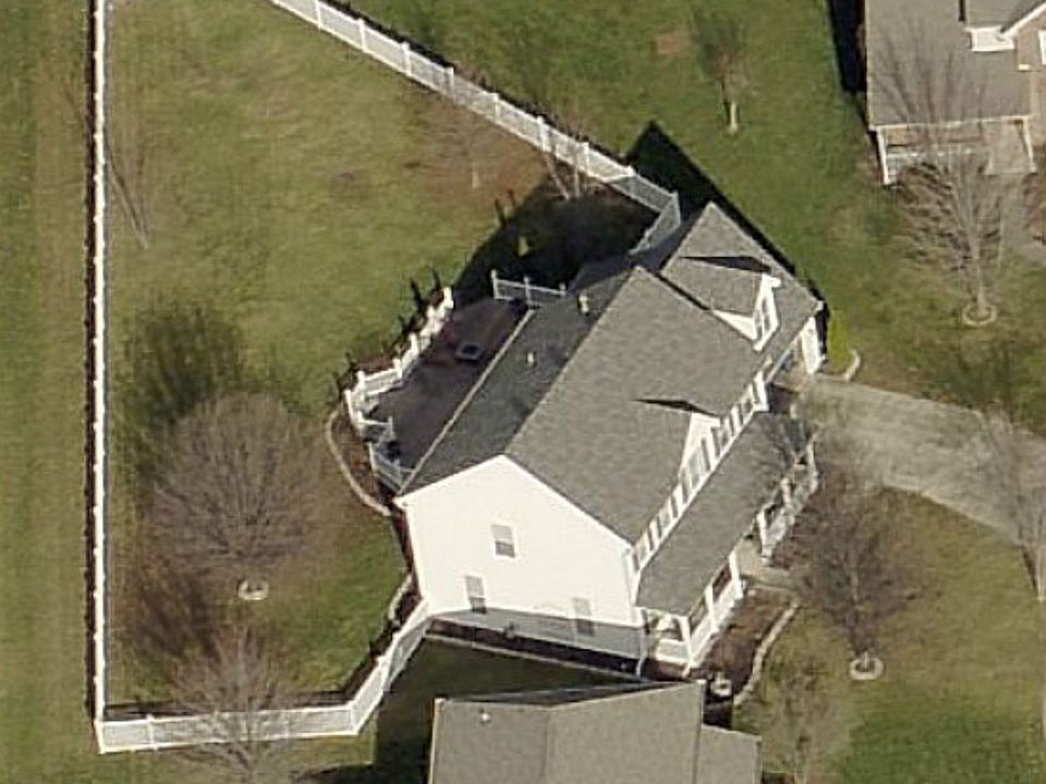 2nd image of 2130 Russet Ct