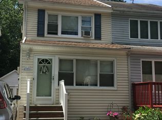 4116 247th St, Little Neck, NY 11363