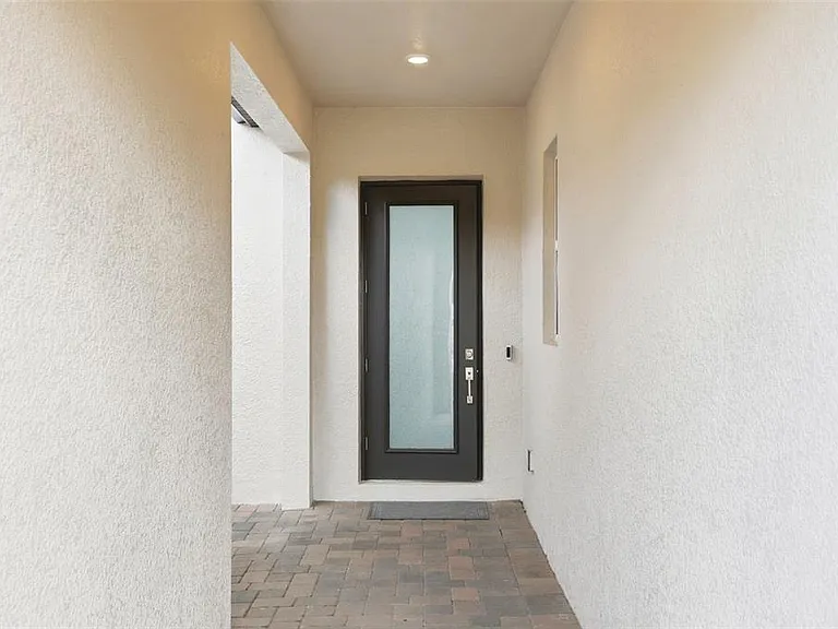 8060 Peaceful Cir — Photo 11