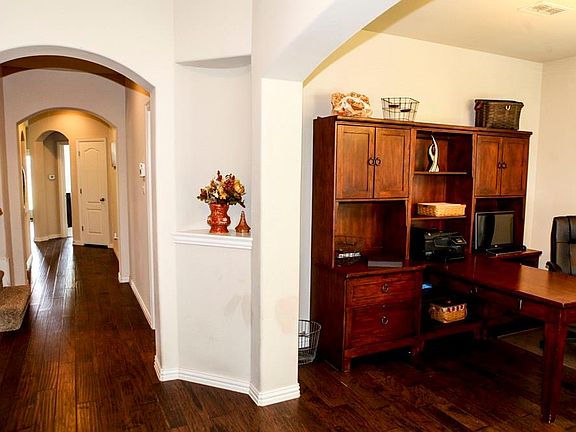 5th image of 2117 Benjamin Creek Dr
