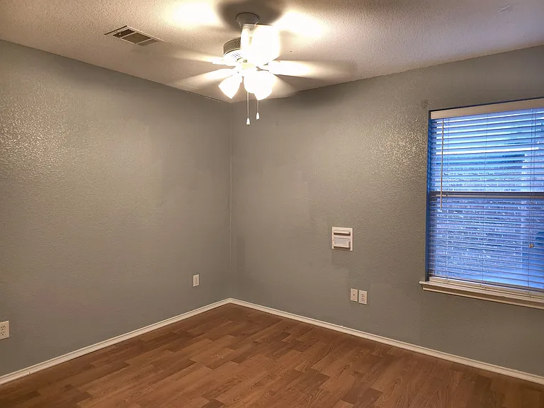 8629 Lariat Cir — Photo 12