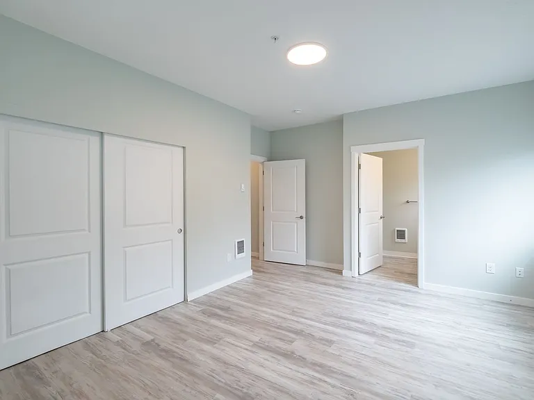 Colima Apartments — Photo 42