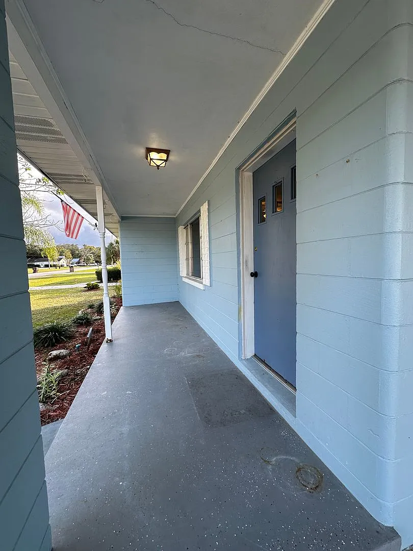 Move In Special- Nice 2/1 Home W/ Fenced Yard In St Cloud — Photo 3
