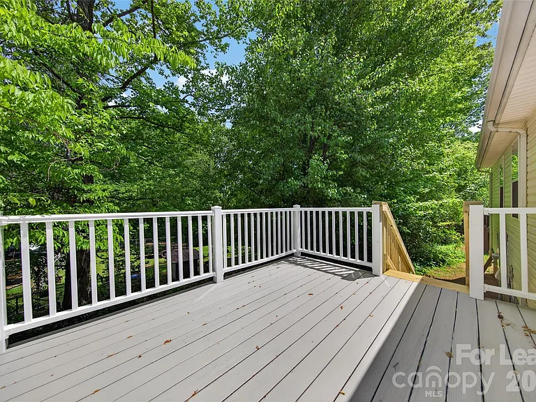 2332 Eargle Rd — Photo 16