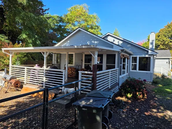 733 2nd Street, Woodland, WA 98674