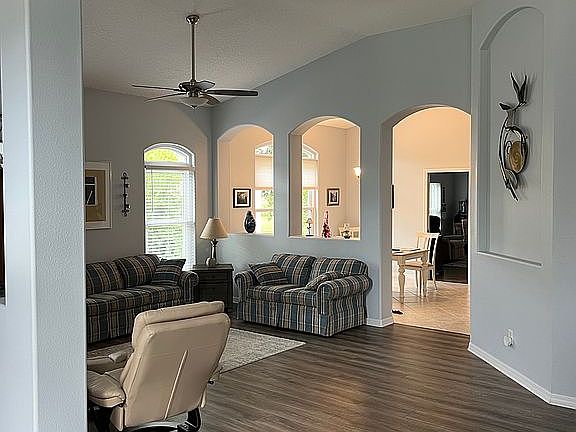 5th image of 5016 Long Meadow Dr