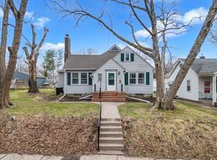2824 Tremont Ave, Davenport, IA