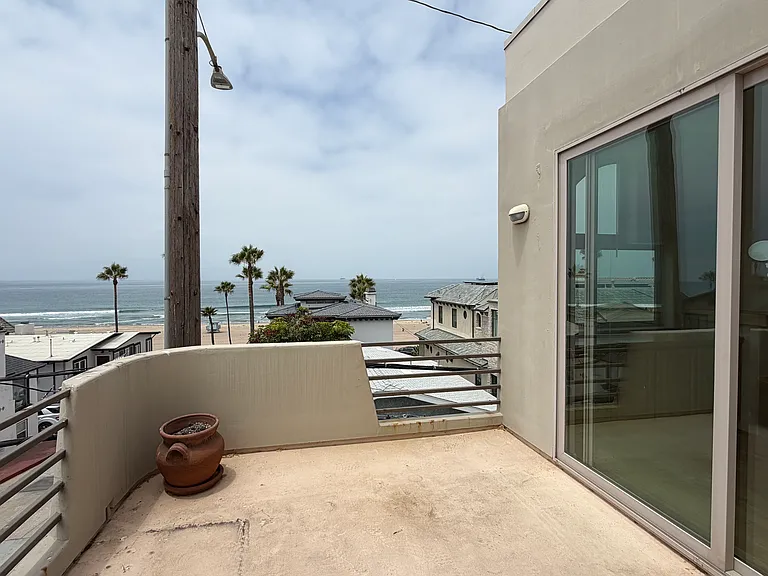 4006 Ocean Dr — Photo 4