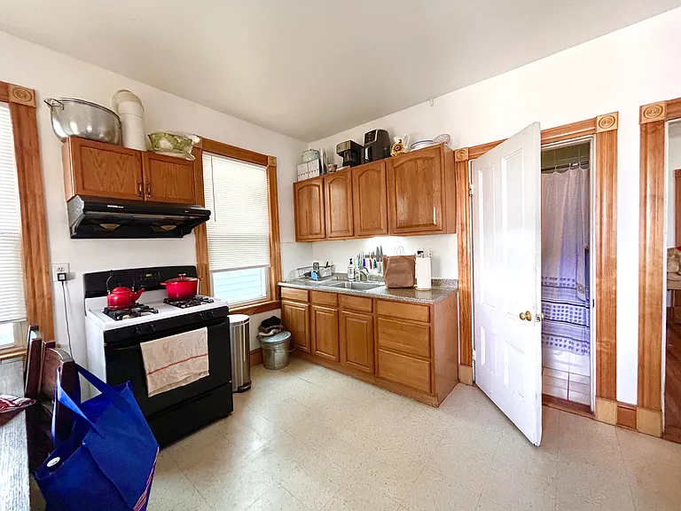 2 Buttonwood St #2 — Photo 4