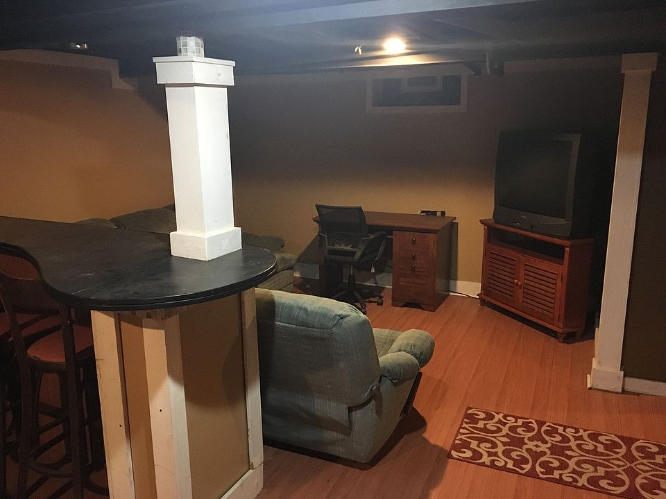 2nd image of 3892 Vira Rd