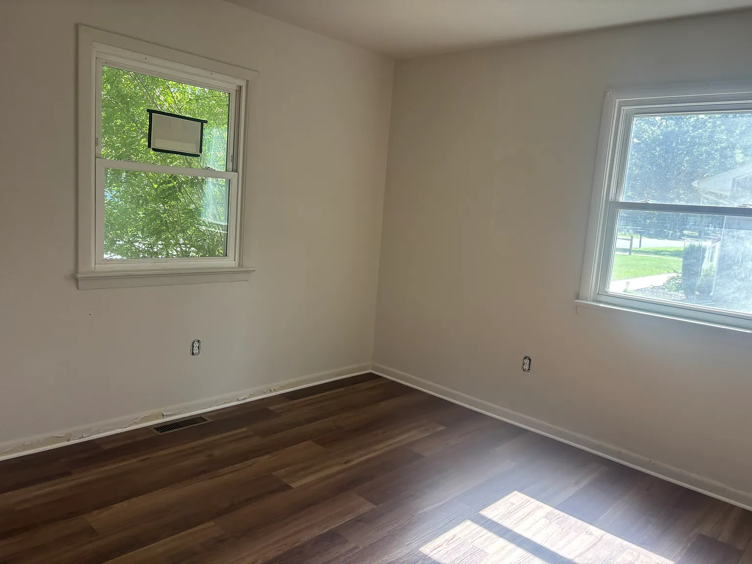 3 bed, 912 sqft, $1,400 — Photo 4