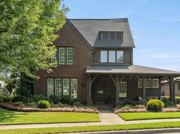 3840 Village Center Dr, Birmingham, AL 35226