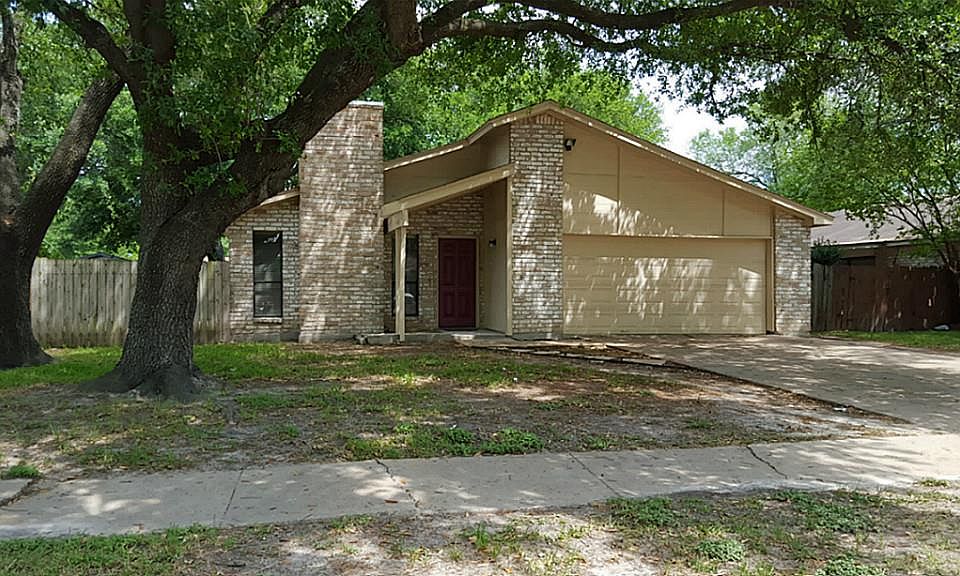 1st image of 10814 Heather Hill Dr