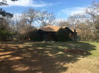 7052 Dickson Rd, Ardmore, OK 73401