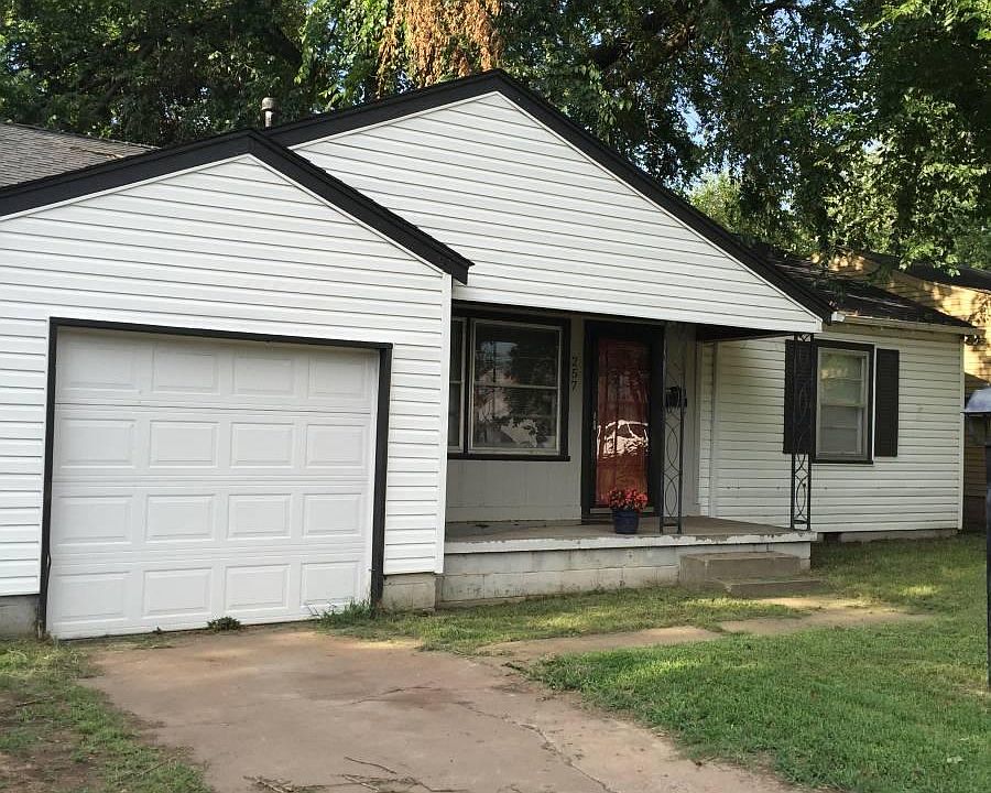 1st image of 257 E 45th St