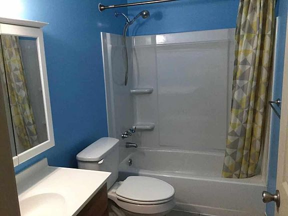 2nd image of 1631 Willard Dr
