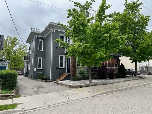 58 Madison Ave N, Kitchener, ON N2H 2Z6