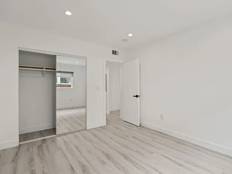2034 S Garth Ave — Photo 29