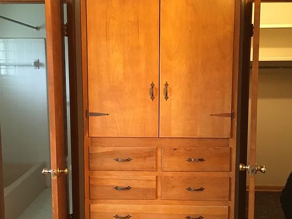 Bathroom, Closet, & Cedar Wardrobe