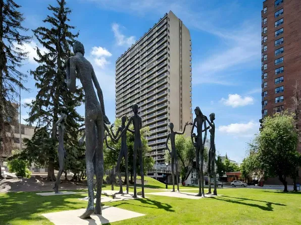 221 N 6th Ave SE #2012, Calgary, AB T2G 4Z9