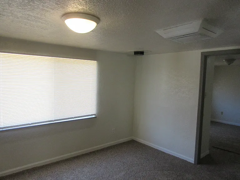 1108 Central Ave — Photo 5