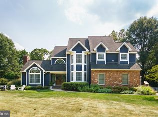 5 Linden Ln, Pennington, NJ 08534