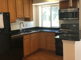 2201 Hunter Pl SE APT 204, Washington, DC 20020