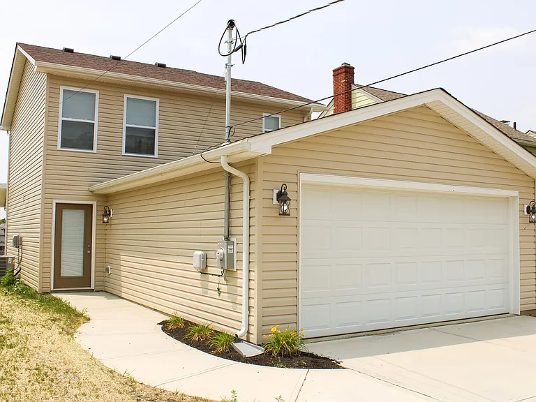 430 Ridgelawn Ave — Photo 38