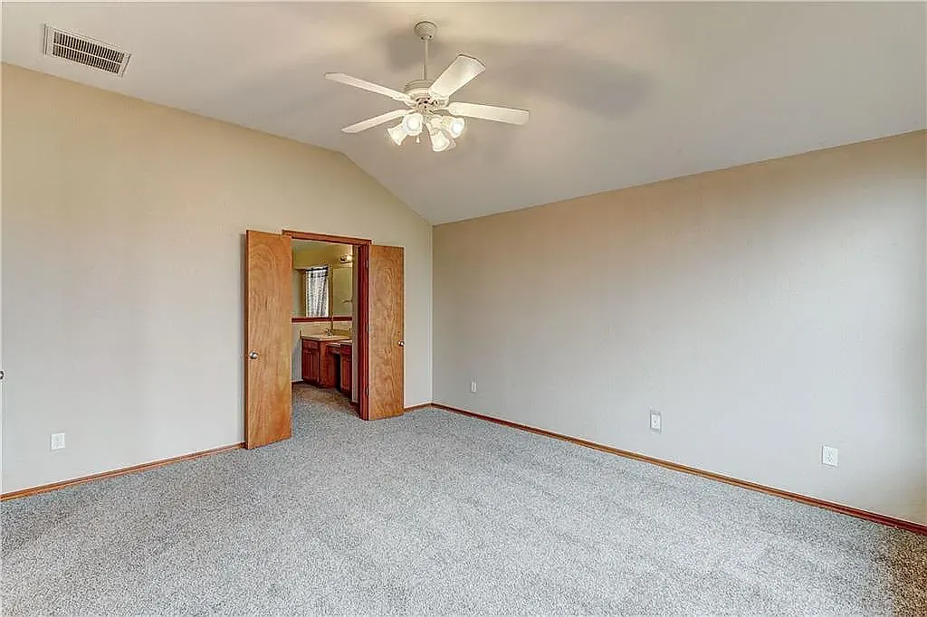 3 bed, 1669 sqft, $1,800 — Photo 4