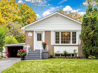 93 Bayview Pkwy, Newmarket, ON L3Y 3W2