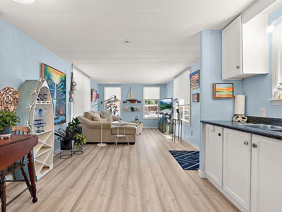 4th image of 3449 Hallberg Rd #21