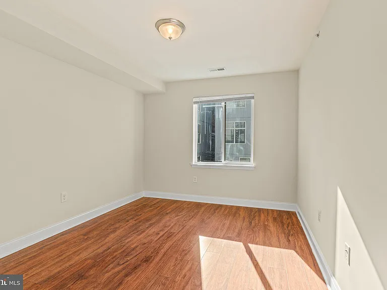 1724 W Master St #C — Photo 22