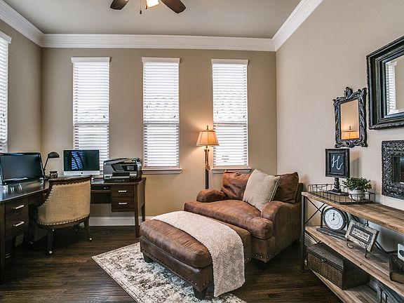 4th image of 3004 Montebello Dr
