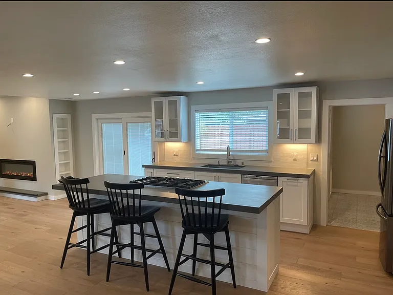 1617 Placer Dr — Photo 3