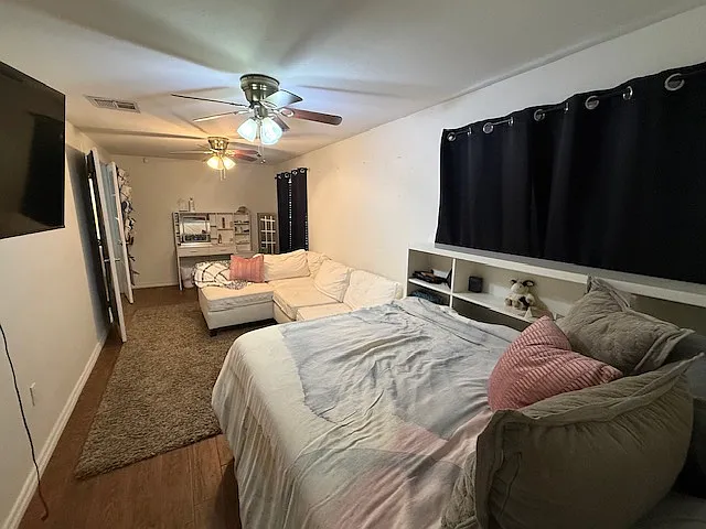 4900 N College Ave — Photo 9