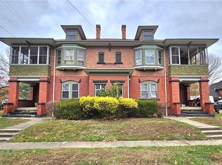 334 Mulberry St, Coshocton, OH 43812