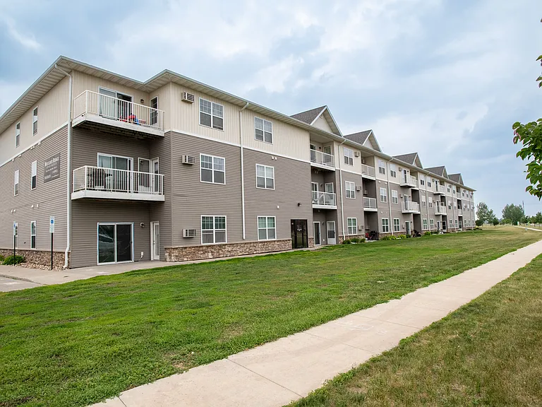 Boulder Ridge Apartment Building
