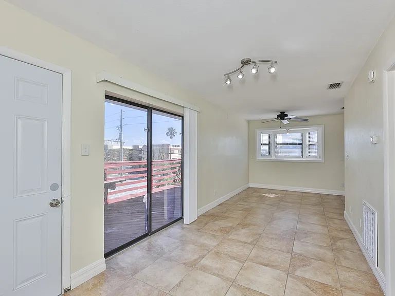10220 Gulf Blvd #1 — Photo 10