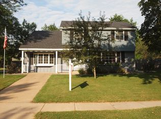 10600 Xavis St NW, Coon Rapids, MN 55433