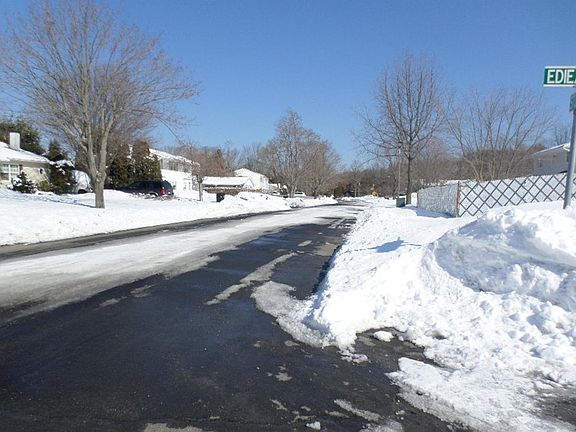 4th image of 21 Smithtown Cres