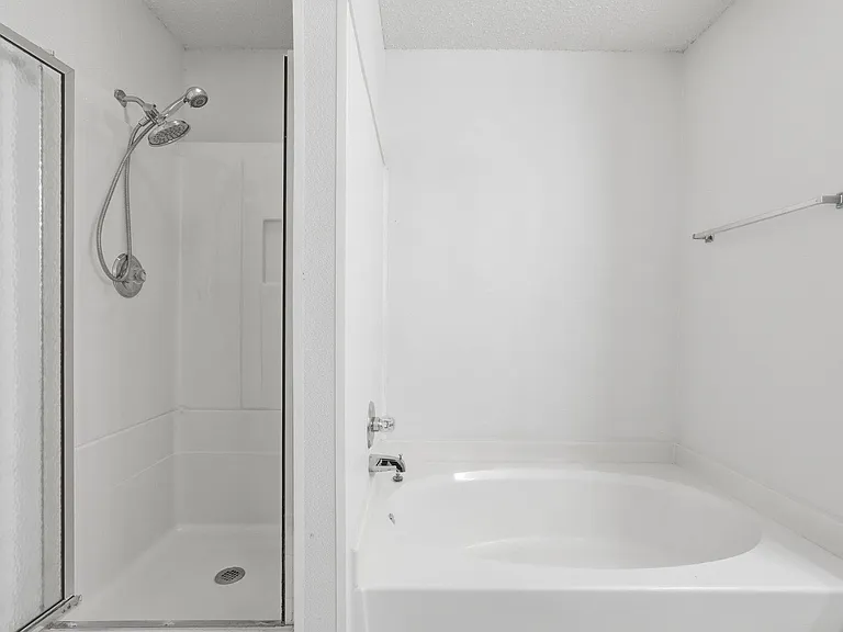 2833 Hidden Springs Dr — Photo 11
