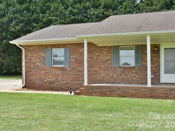 152 Glen Gar Dr