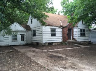 1819 S Claremont Ave, Independence, MO 64052