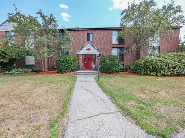50R English Village Road #202, Manchester, NH 03102