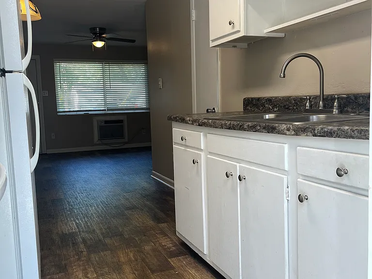 345 Ponce De Leon Pl #1 — Photo 4