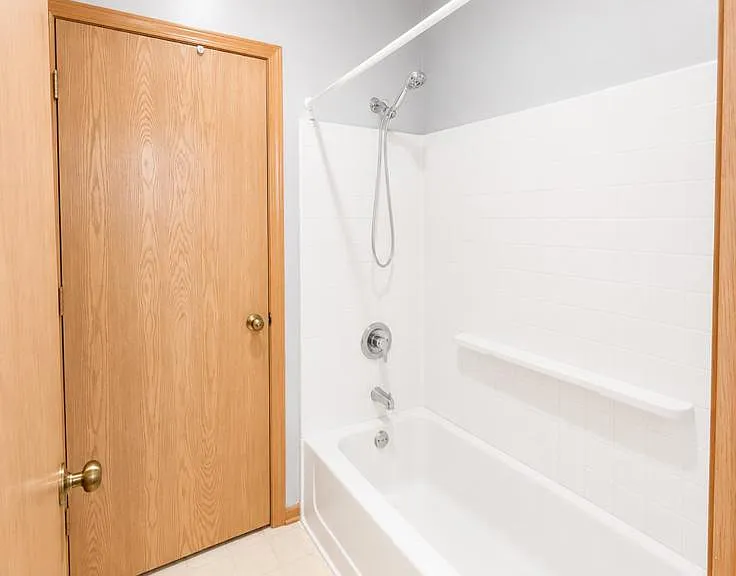 2266 Margaret Dr — Photo 5