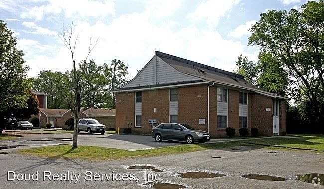1st image of 3607 Gum Dr APT D
