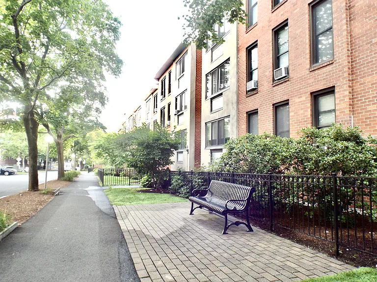32 Juniper St #98 — Photo 17
