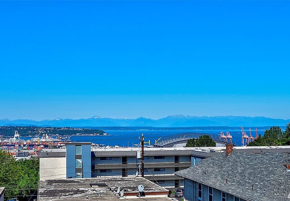 Imagine this view every time you get up or get home !